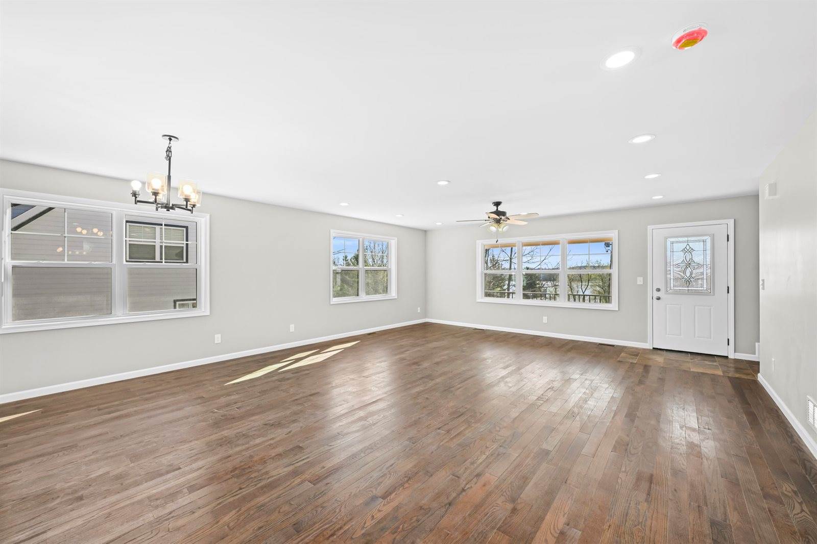 N7437 Grand View Dr, Whitewater, WI 53190