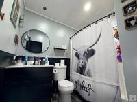 430 County Road 3402, DeKalb, TX 75559