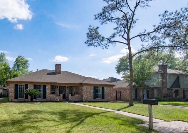 20319 Monkswood Drive, Katy, TX 77450