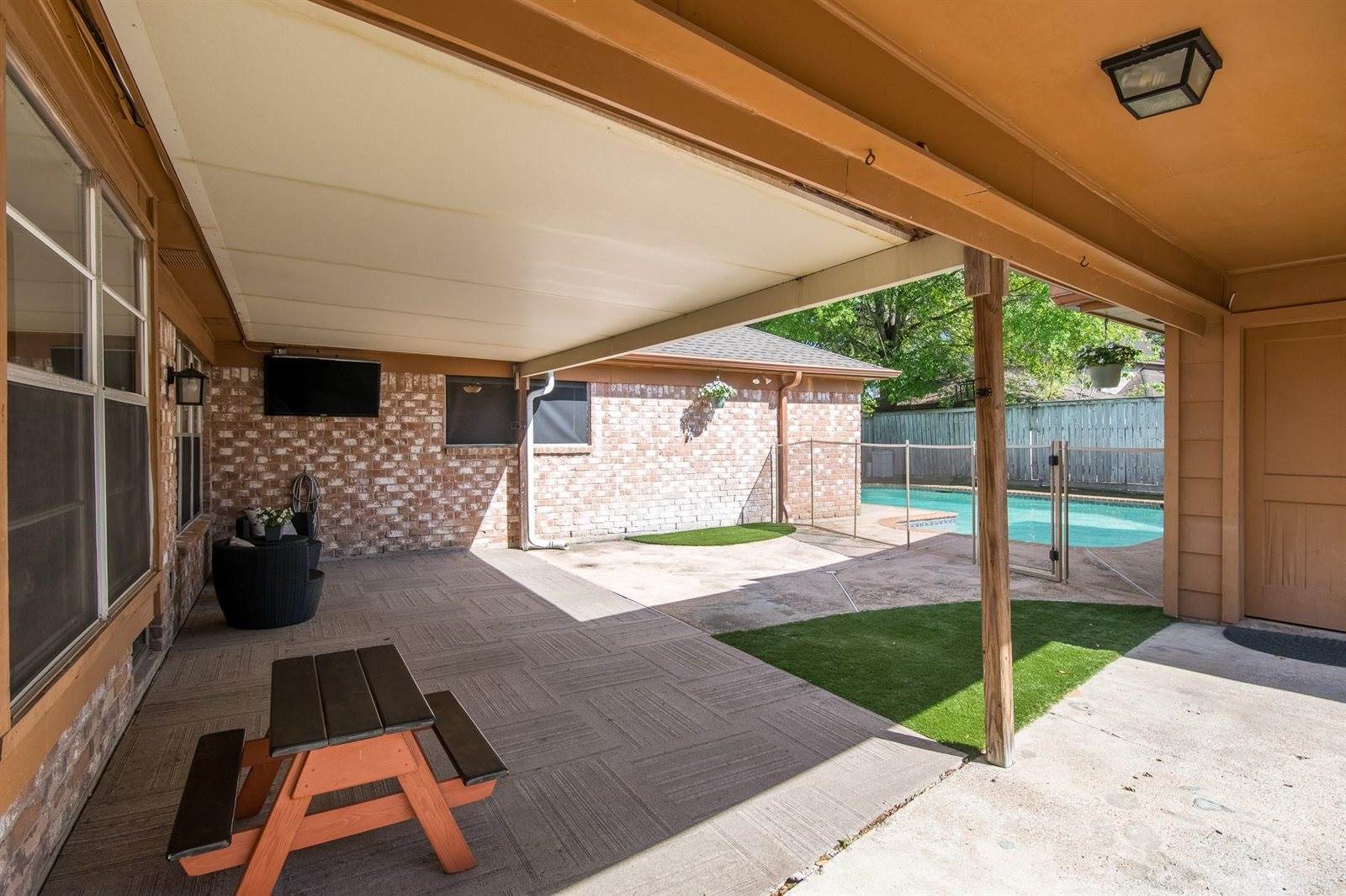 20319 Monkswood Drive, Katy, TX 77450