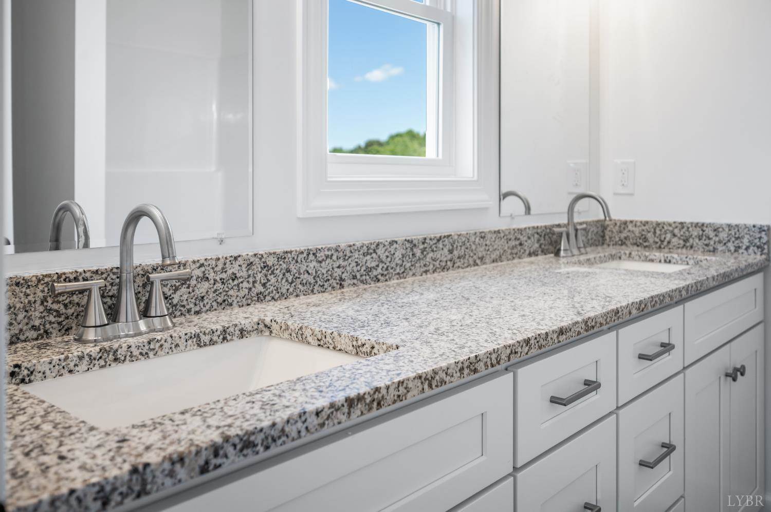 10424 Leesville Road, Lynch Station, VA 24571
