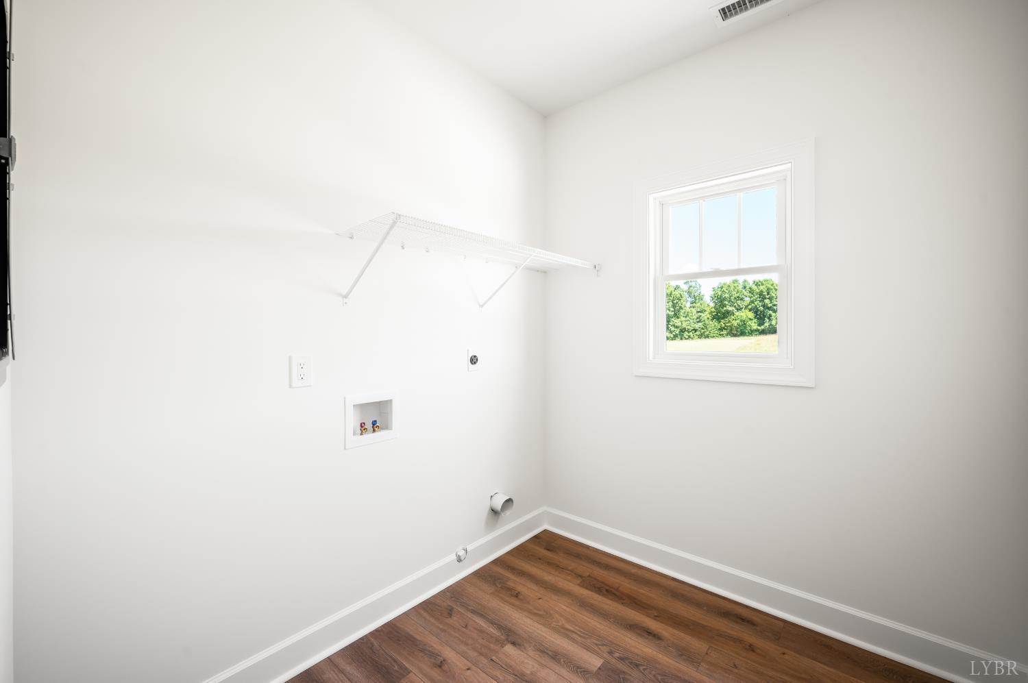 10424 Leesville Road, Lynch Station, VA 24571