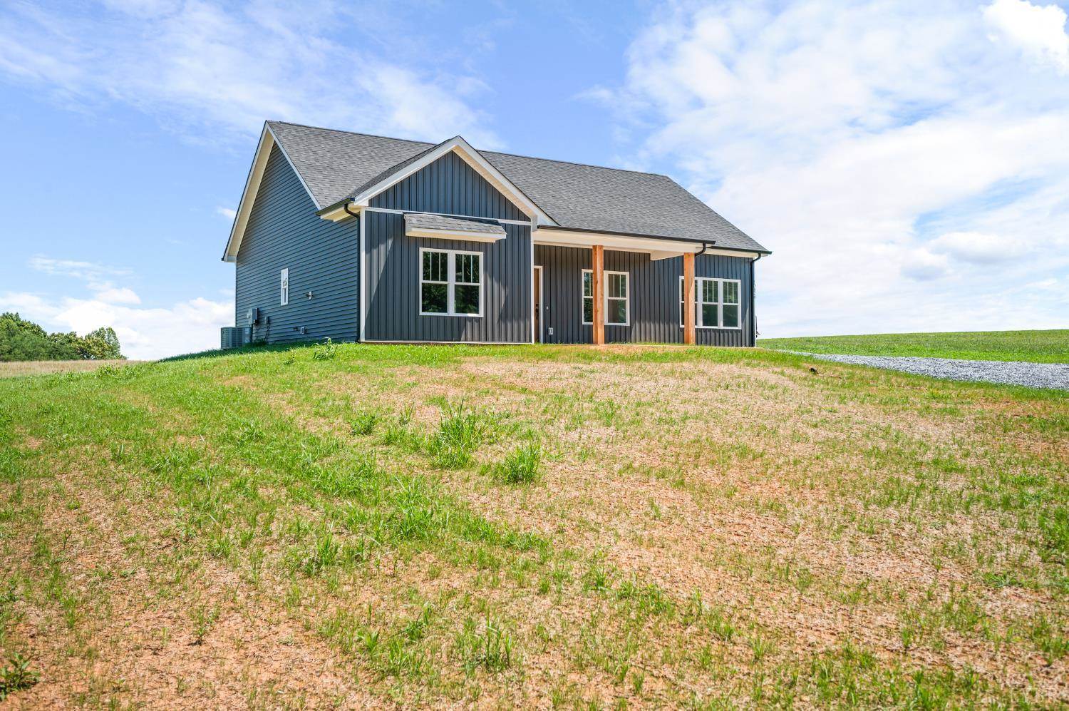 10424 Leesville Road, Lynch Station, VA 24571