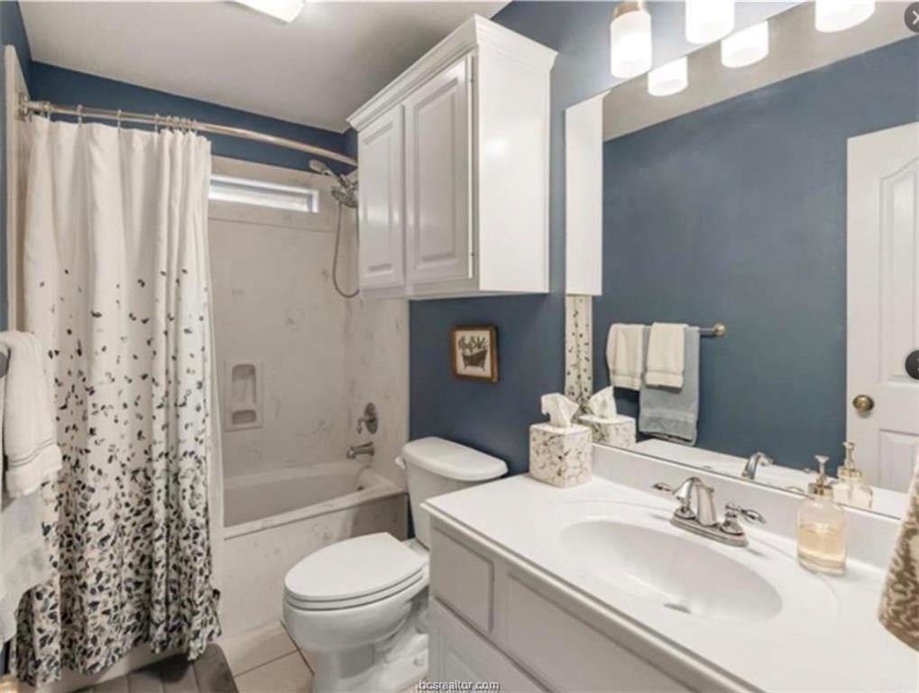 3818 Dresden Lane, College Station, TX 77845