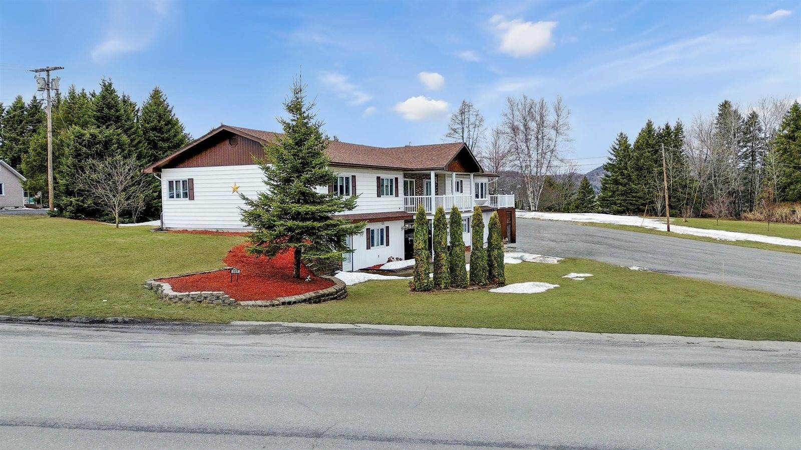 117 25th Avenue, Madawaska, ME 04756