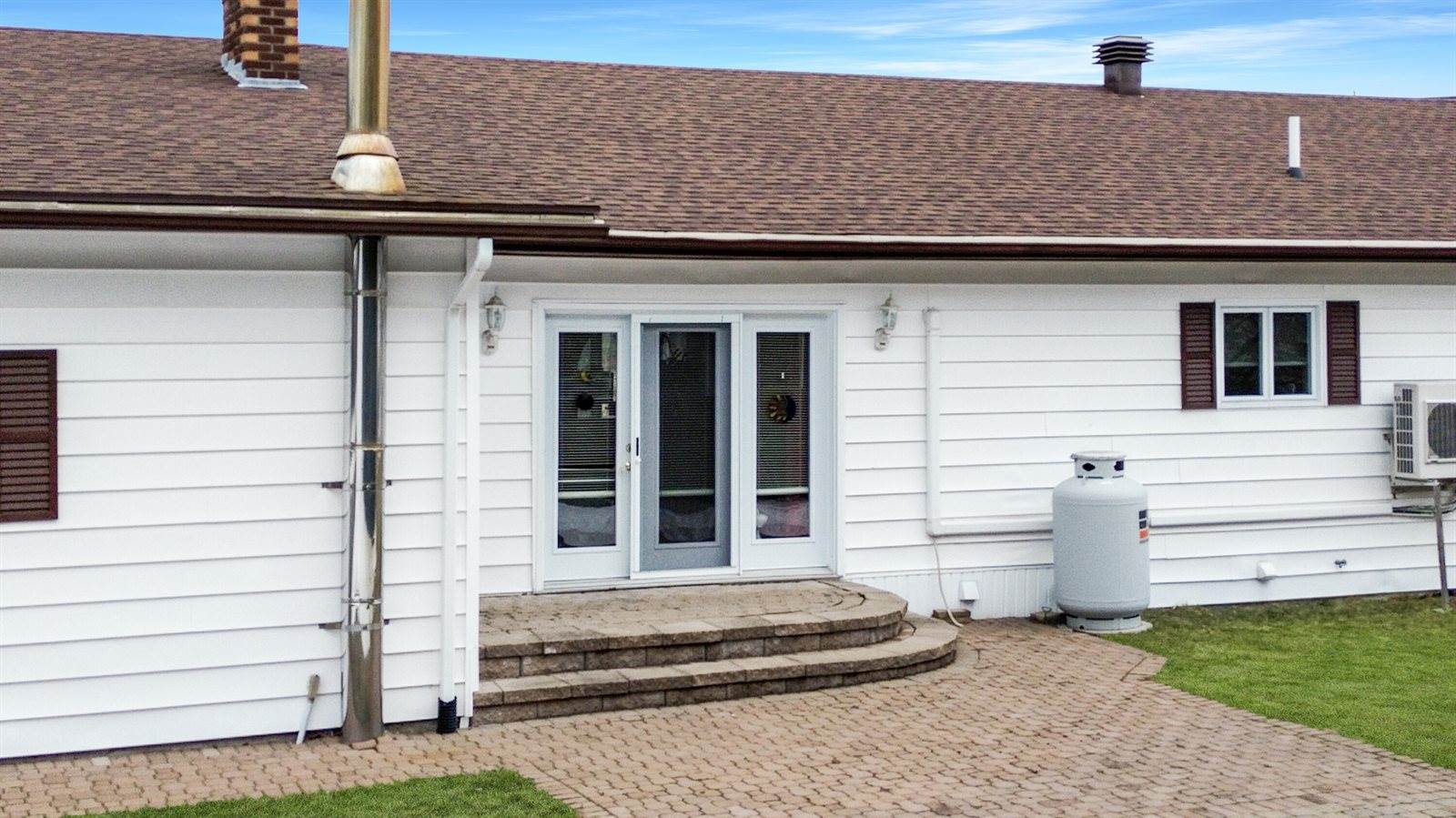 117 25th Avenue, Madawaska, ME 04756