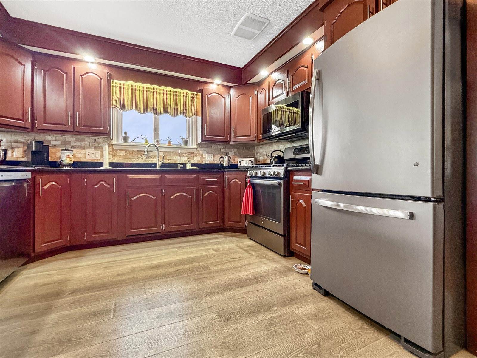 117 25th Avenue, Madawaska, ME 04756