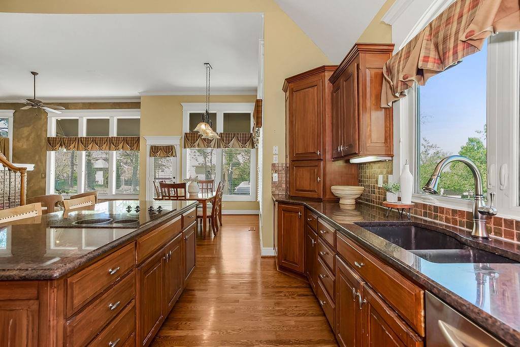 14400 Grant Street, Overland Park, KS 66221