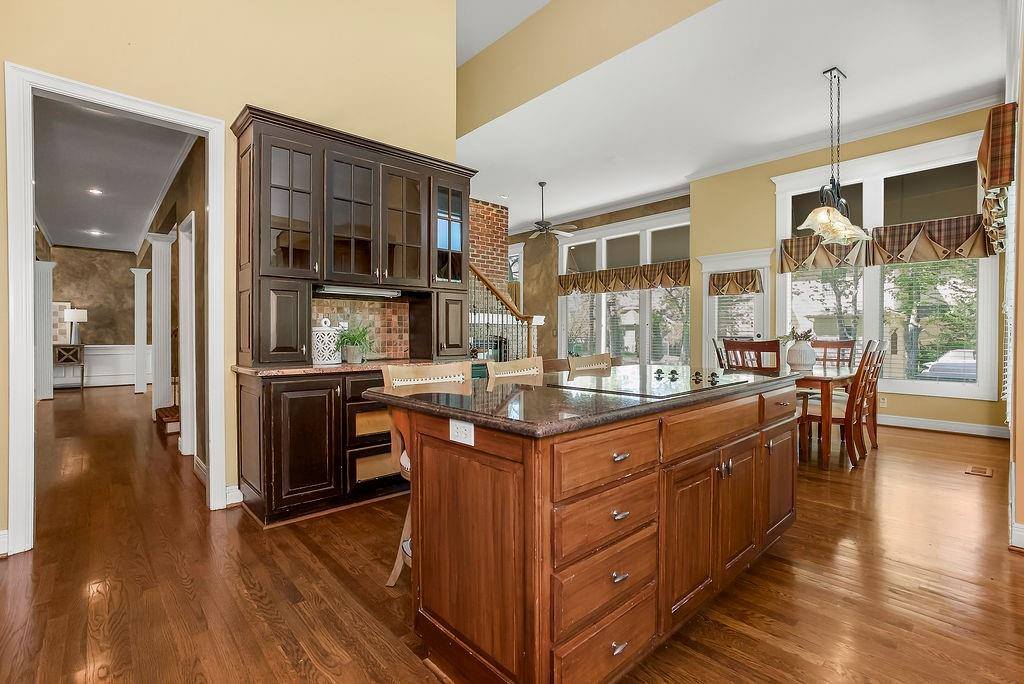 14400 Grant Street, Overland Park, KS 66221