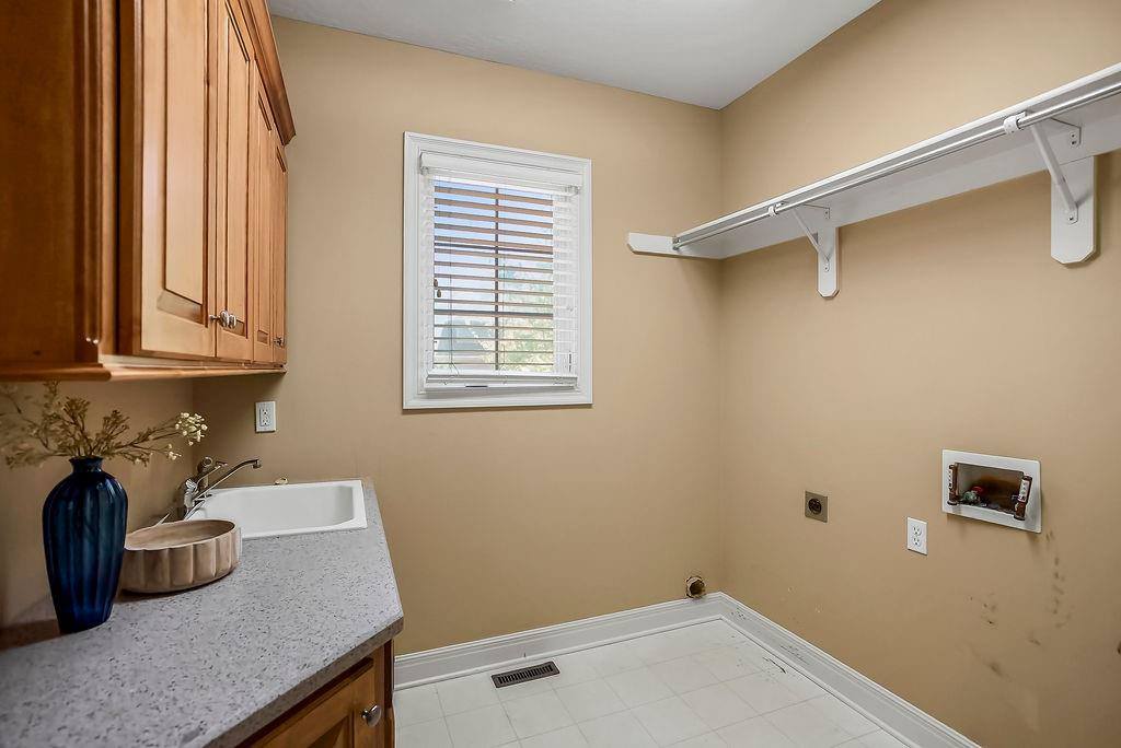 14400 Grant Street, Overland Park, KS 66221