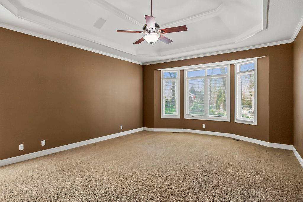 14400 Grant Street, Overland Park, KS 66221