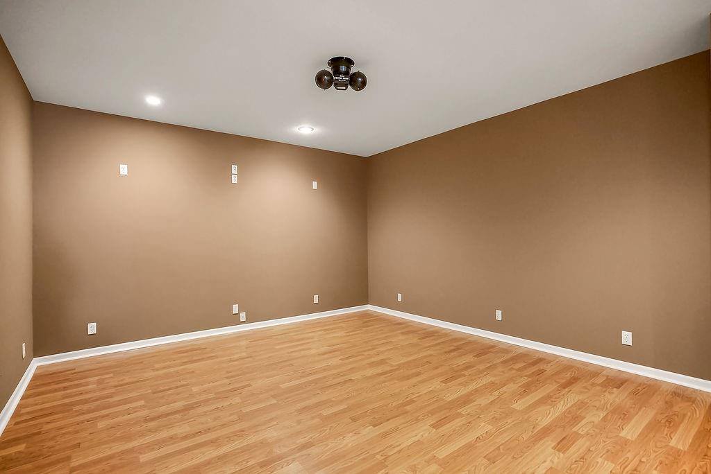 14400 Grant Street, Overland Park, KS 66221