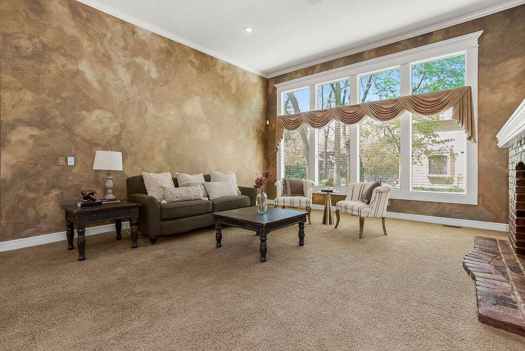 14400 Grant Street, Overland Park, KS 66221