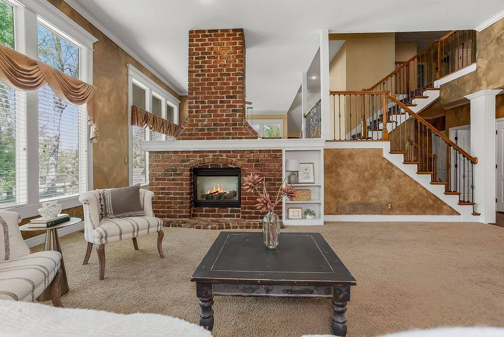 14400 Grant Street, Overland Park, KS 66221