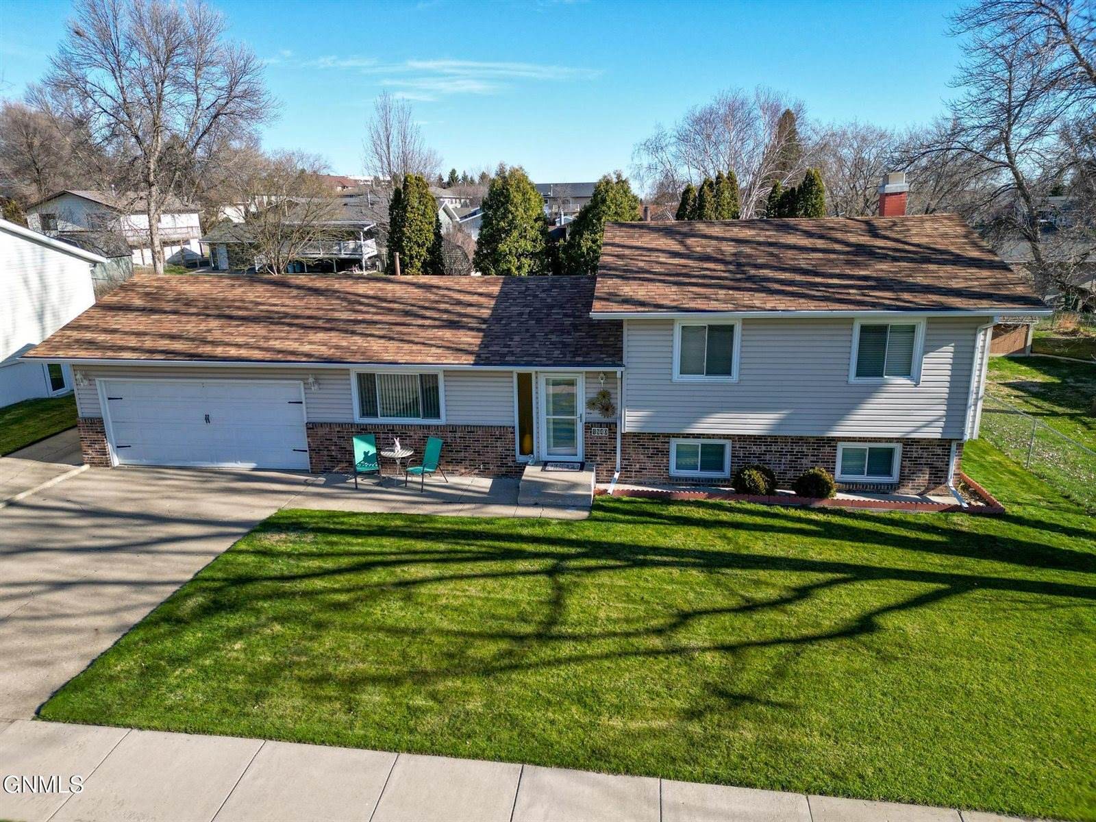 1840 Masterson Avenue, Bismarck, ND 58501