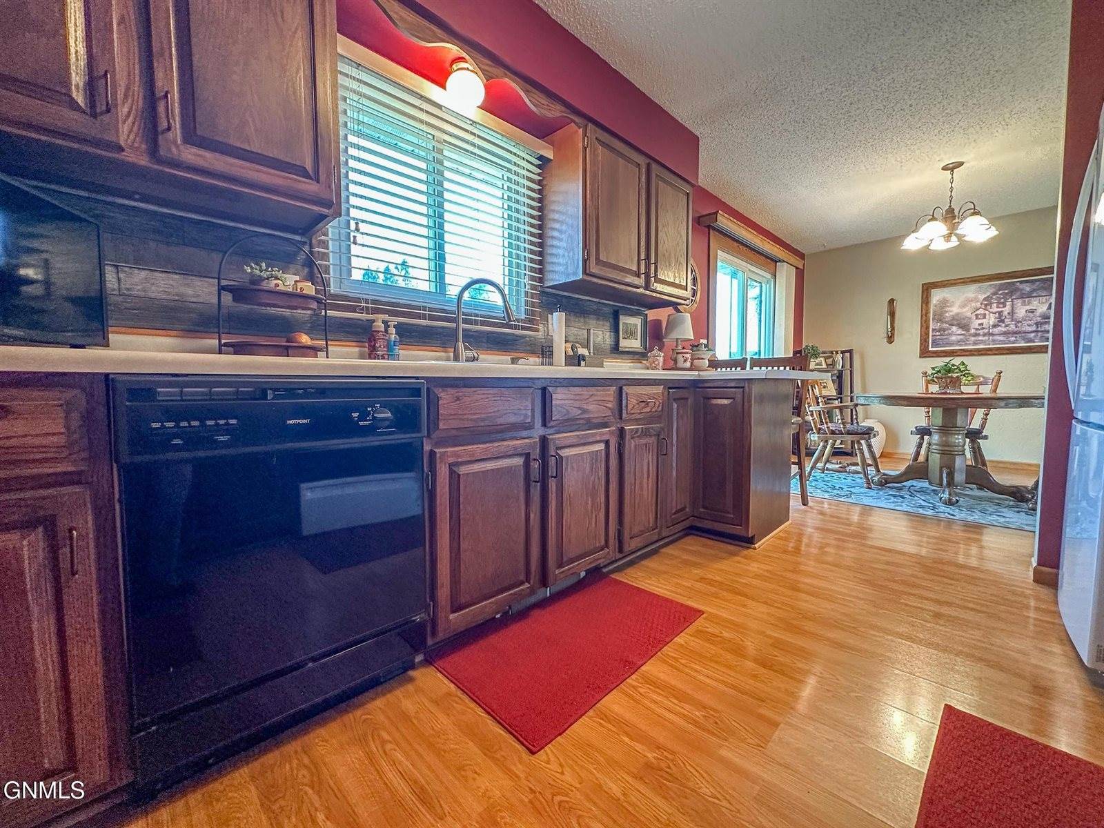 1840 Masterson Avenue, Bismarck, ND 58501