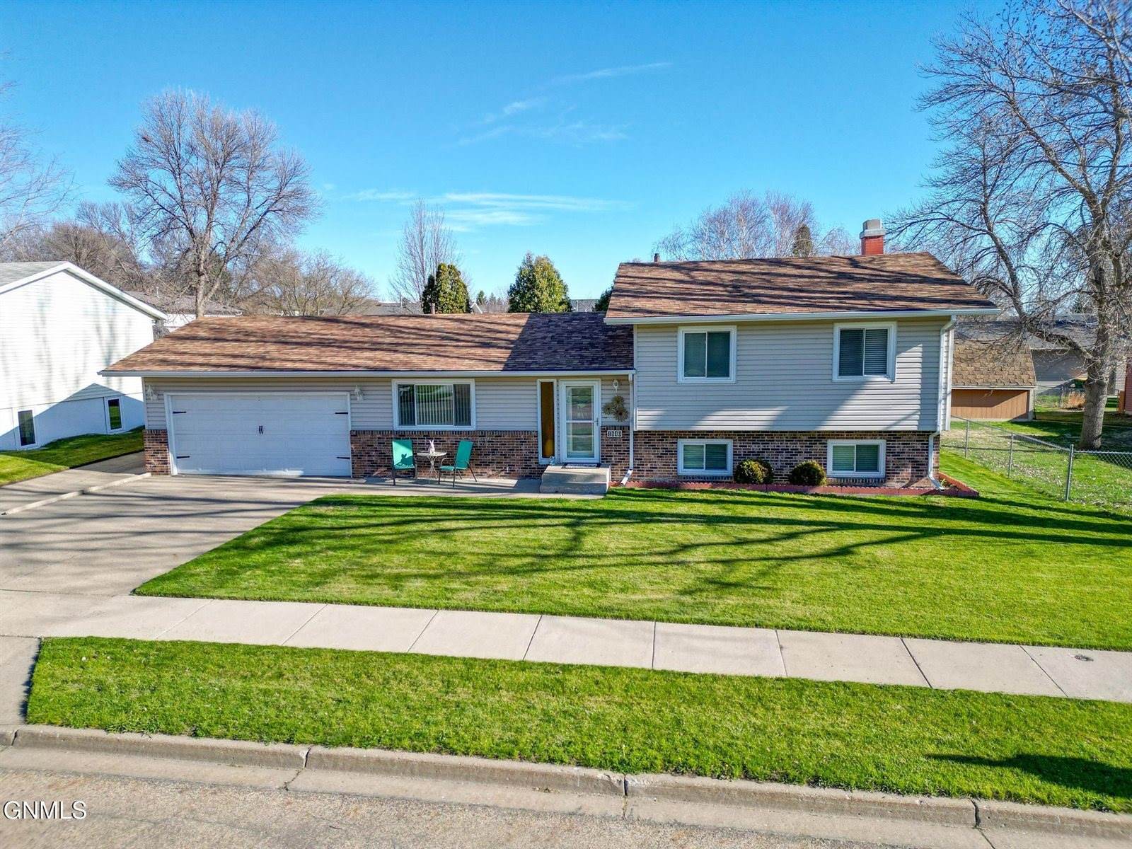 1840 Masterson Avenue, Bismarck, ND 58501