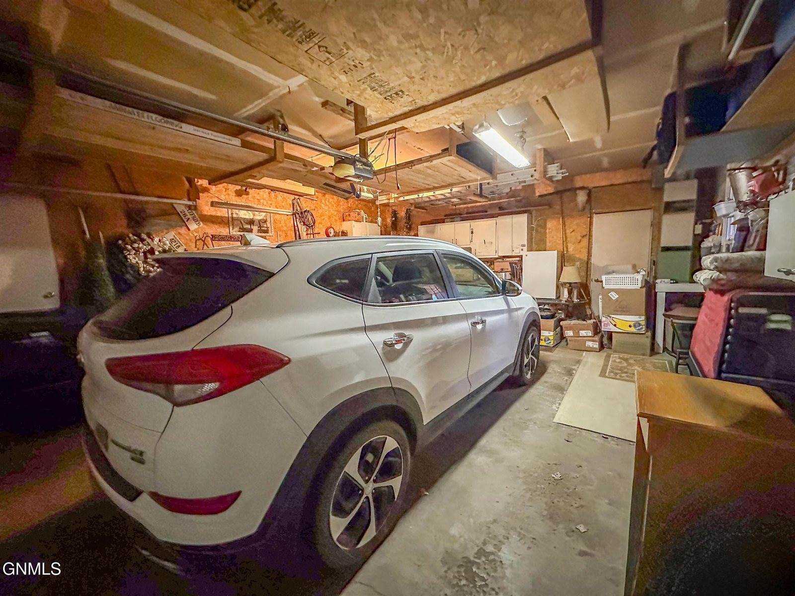 1840 Masterson Avenue, Bismarck, ND 58501