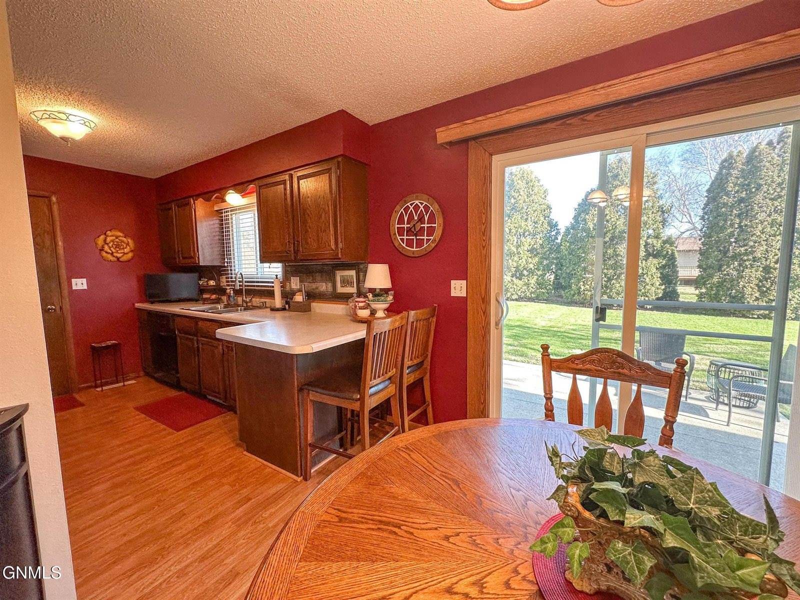 1840 Masterson Avenue, Bismarck, ND 58501