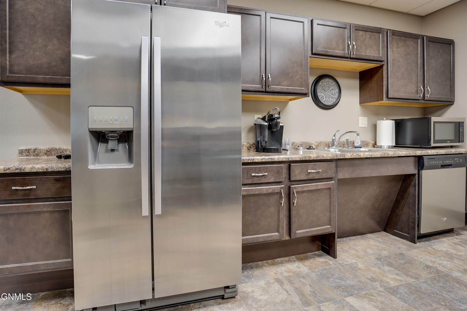 2101 40th Avenue SE, #106, Mandan, ND 58554