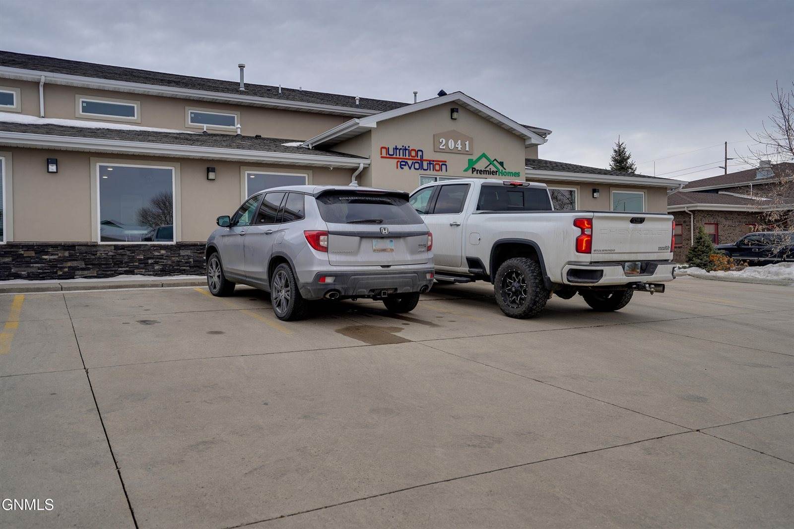 2041 40th Avenue SE, #100, Mandan, ND 58554