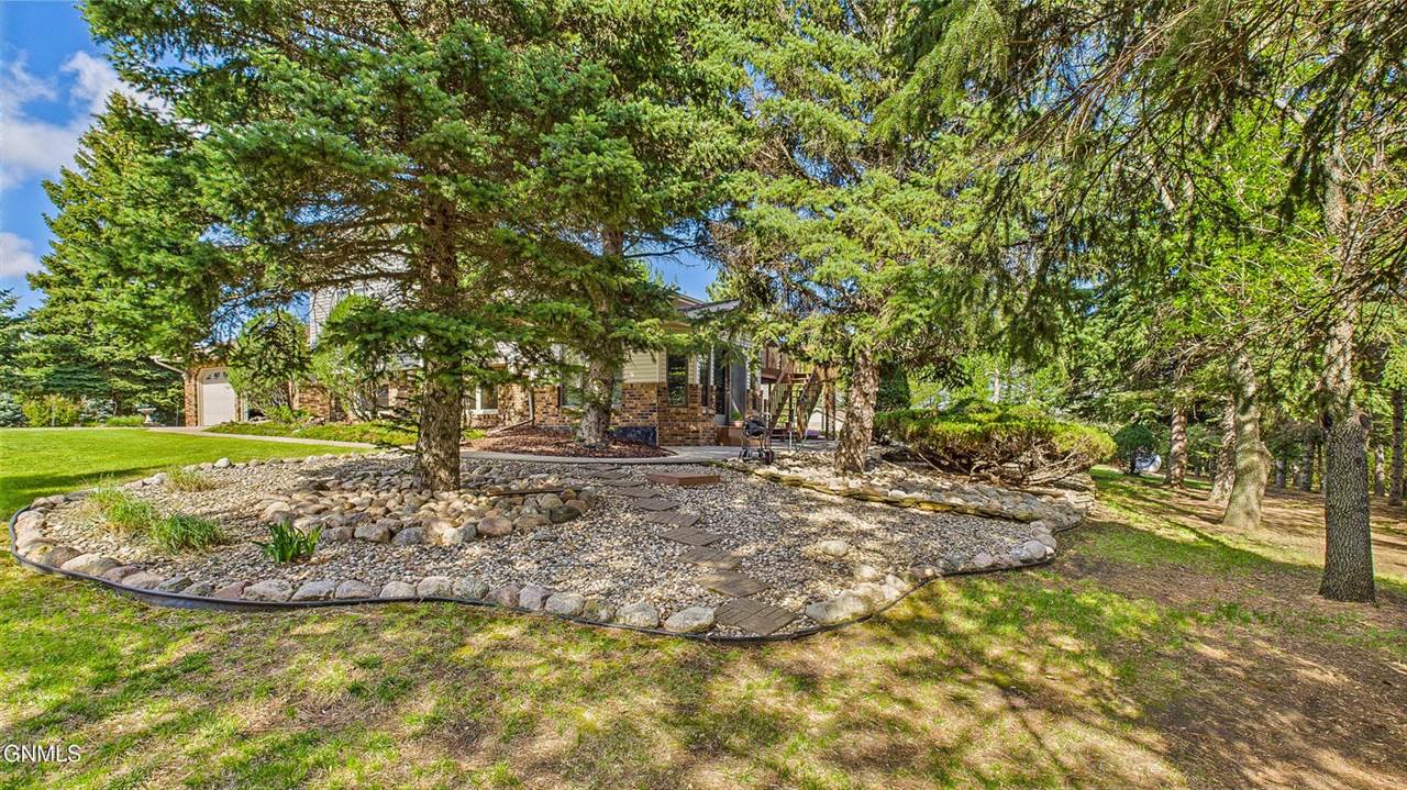 19351 Highway 83 NE, Baldwin, ND 58521