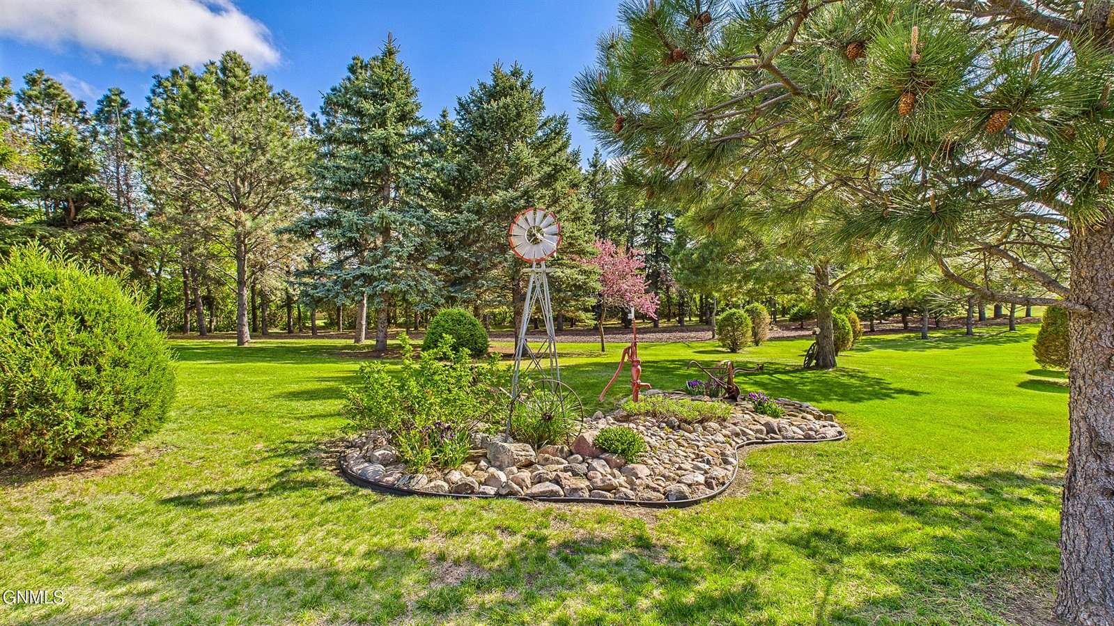 19351 Highway 83 NE, Baldwin, ND 58521