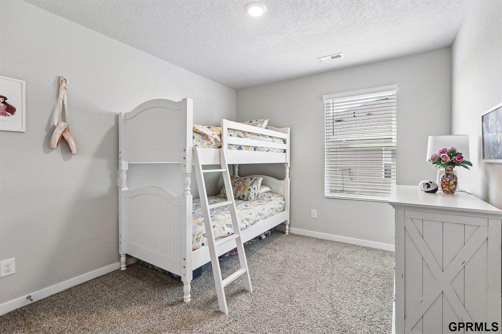 10807 South 177Th Street, Omaha, NE 68136