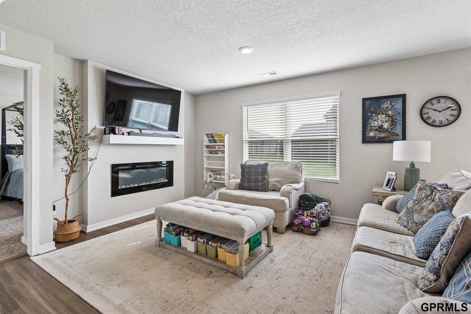 10807 South 177Th Street, Omaha, NE 68136