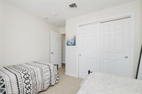 1 Harbor Mist Dr, Fairhaven, MA 02719