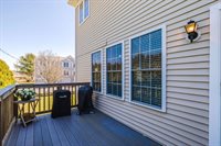 1 Harbor Mist Dr, Fairhaven, MA 02719