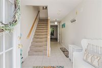 1 Harbor Mist Dr, Fairhaven, MA 02719