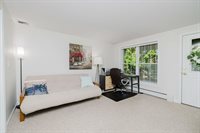 1 Harbor Mist Dr, Fairhaven, MA 02719
