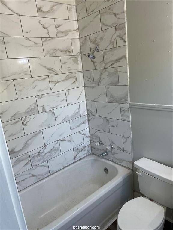 803 East McAlpine Street, Navasota, TX 77868