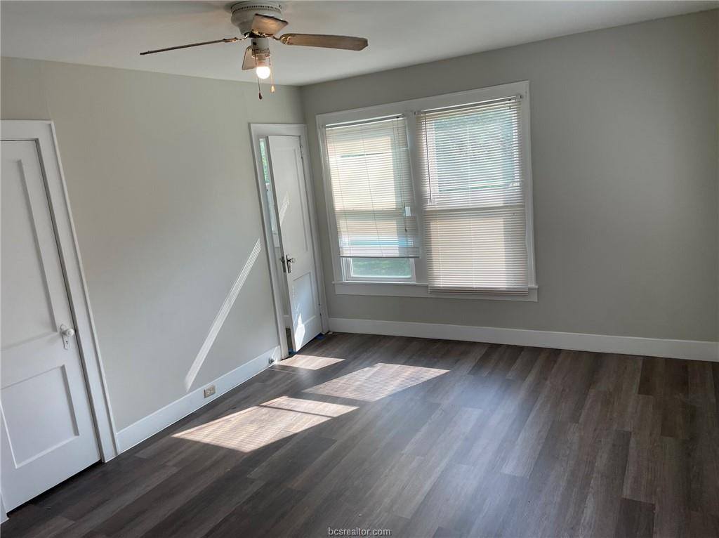 803 East McAlpine Street, Navasota, TX 77868