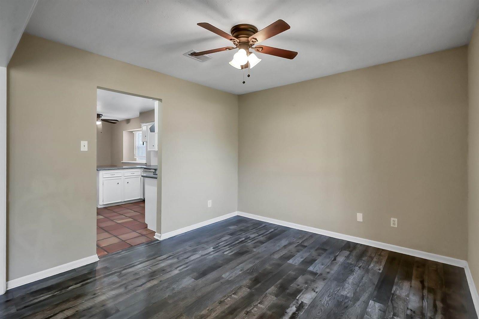 1218 Glouchester Lane, Houston, TX 77073