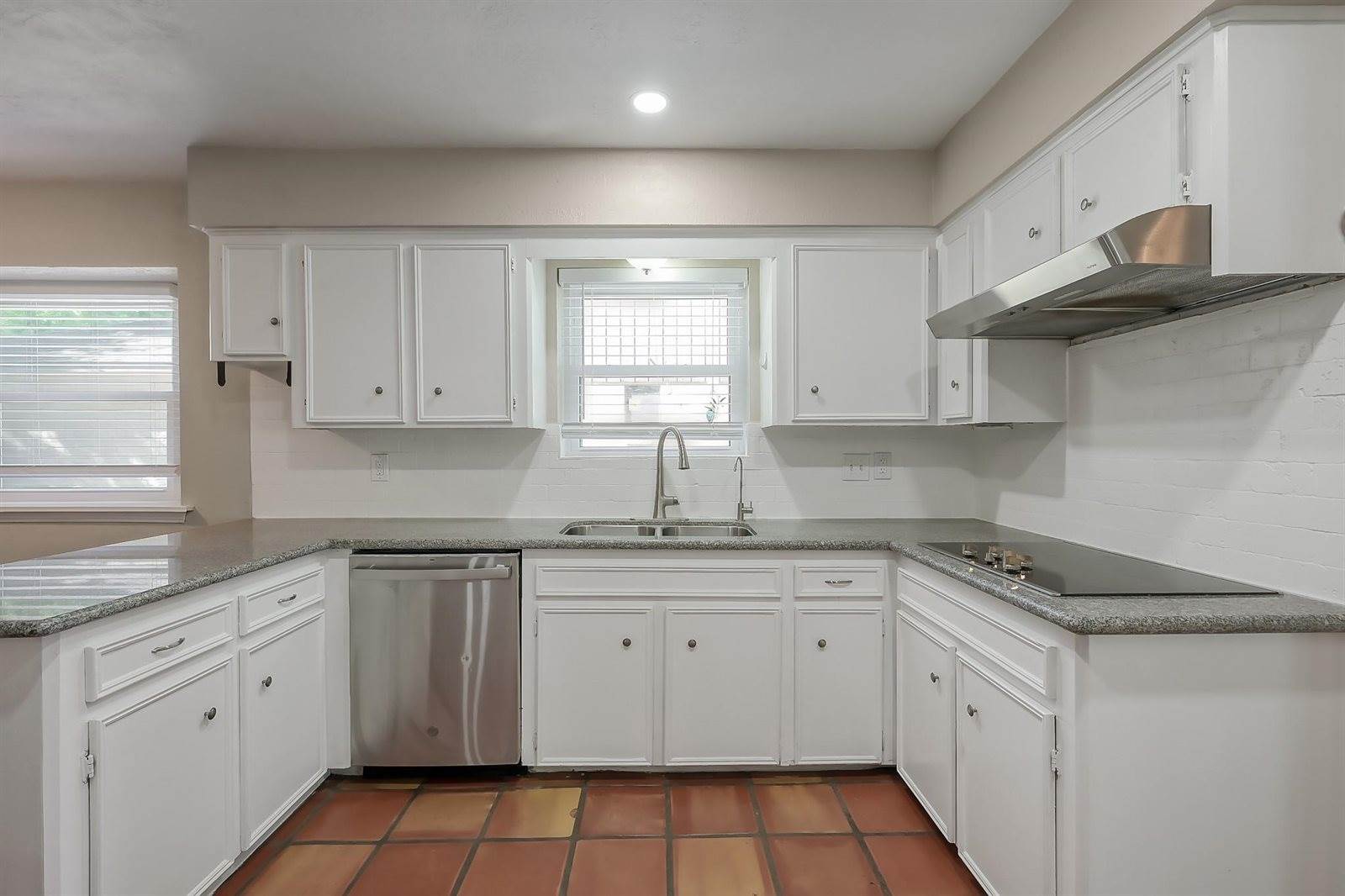 1218 Glouchester Lane, Houston, TX 77073