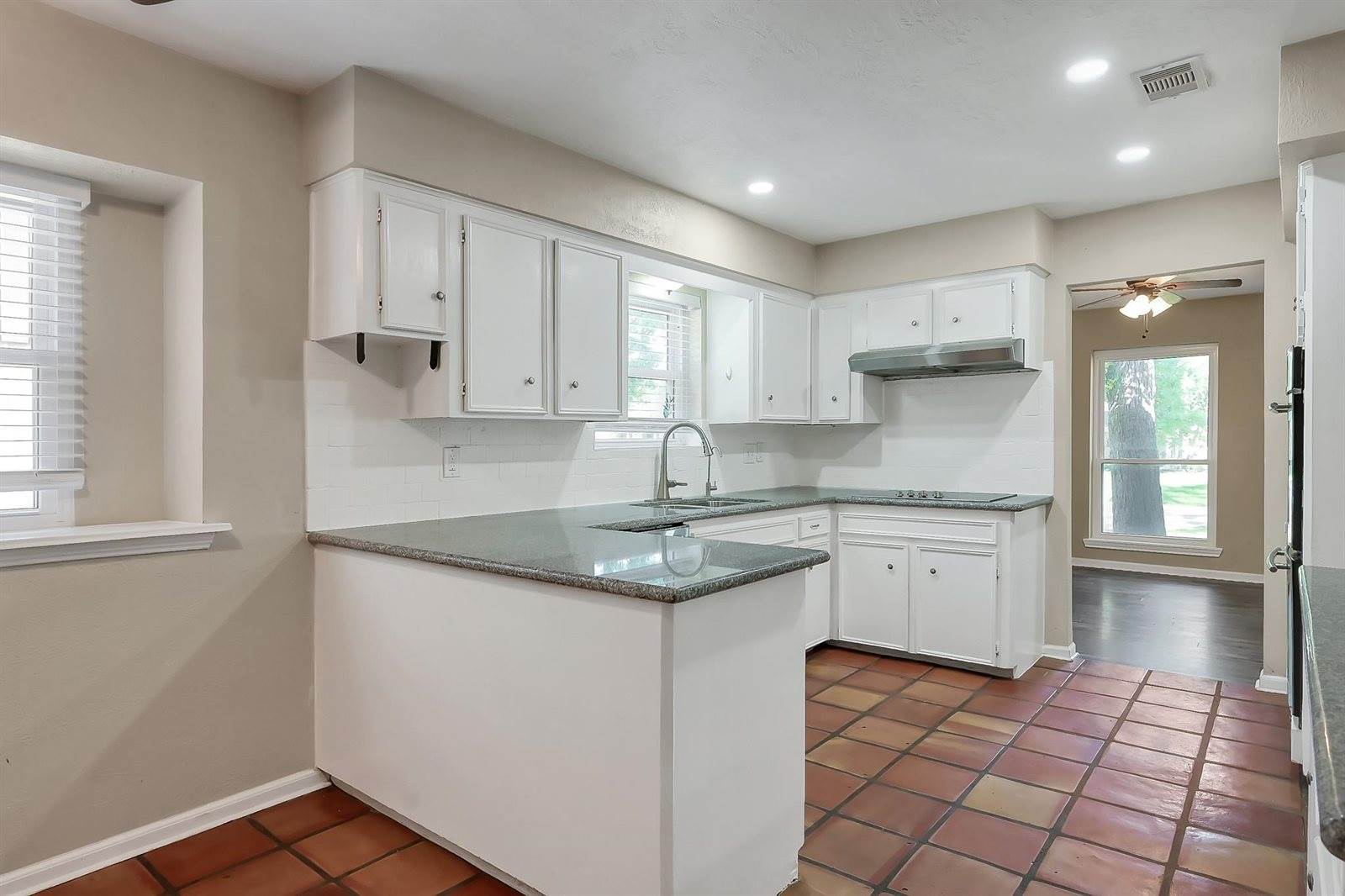 1218 Glouchester Lane, Houston, TX 77073