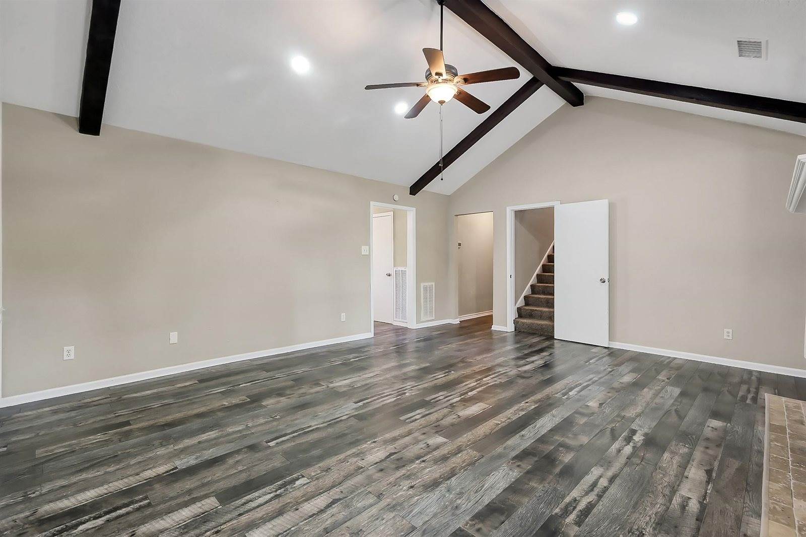 1218 Glouchester Lane, Houston, TX 77073