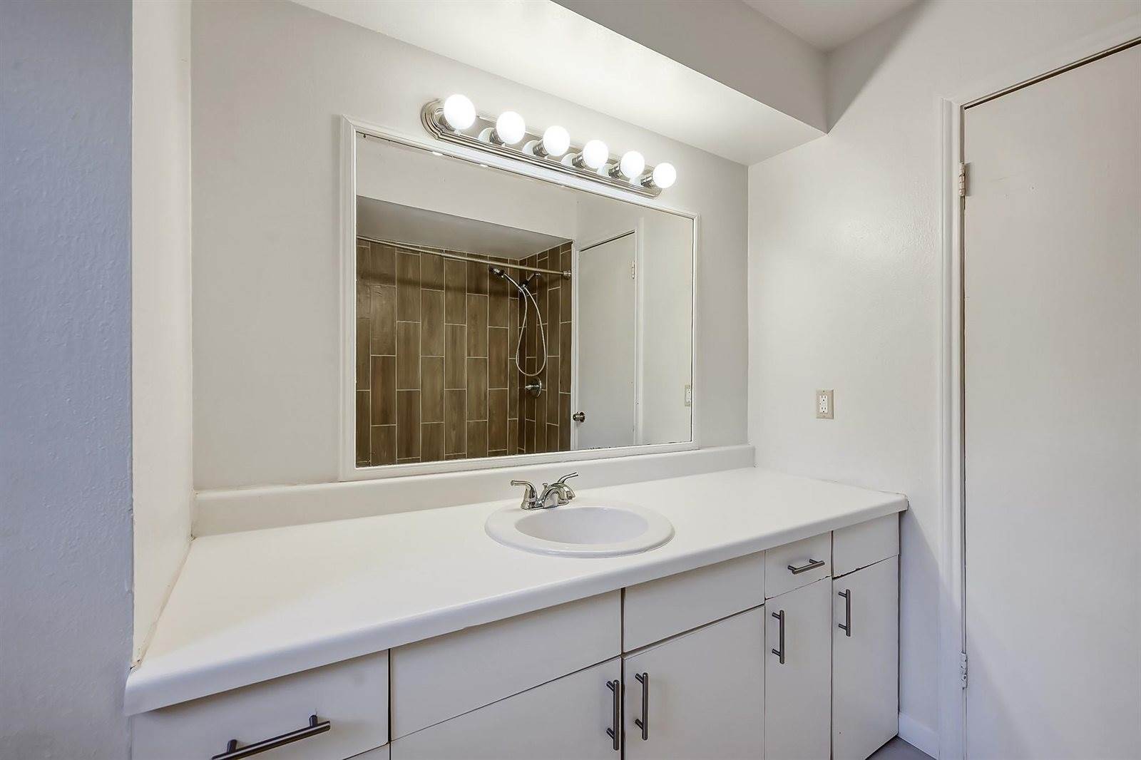 1218 Glouchester Lane, Houston, TX 77073