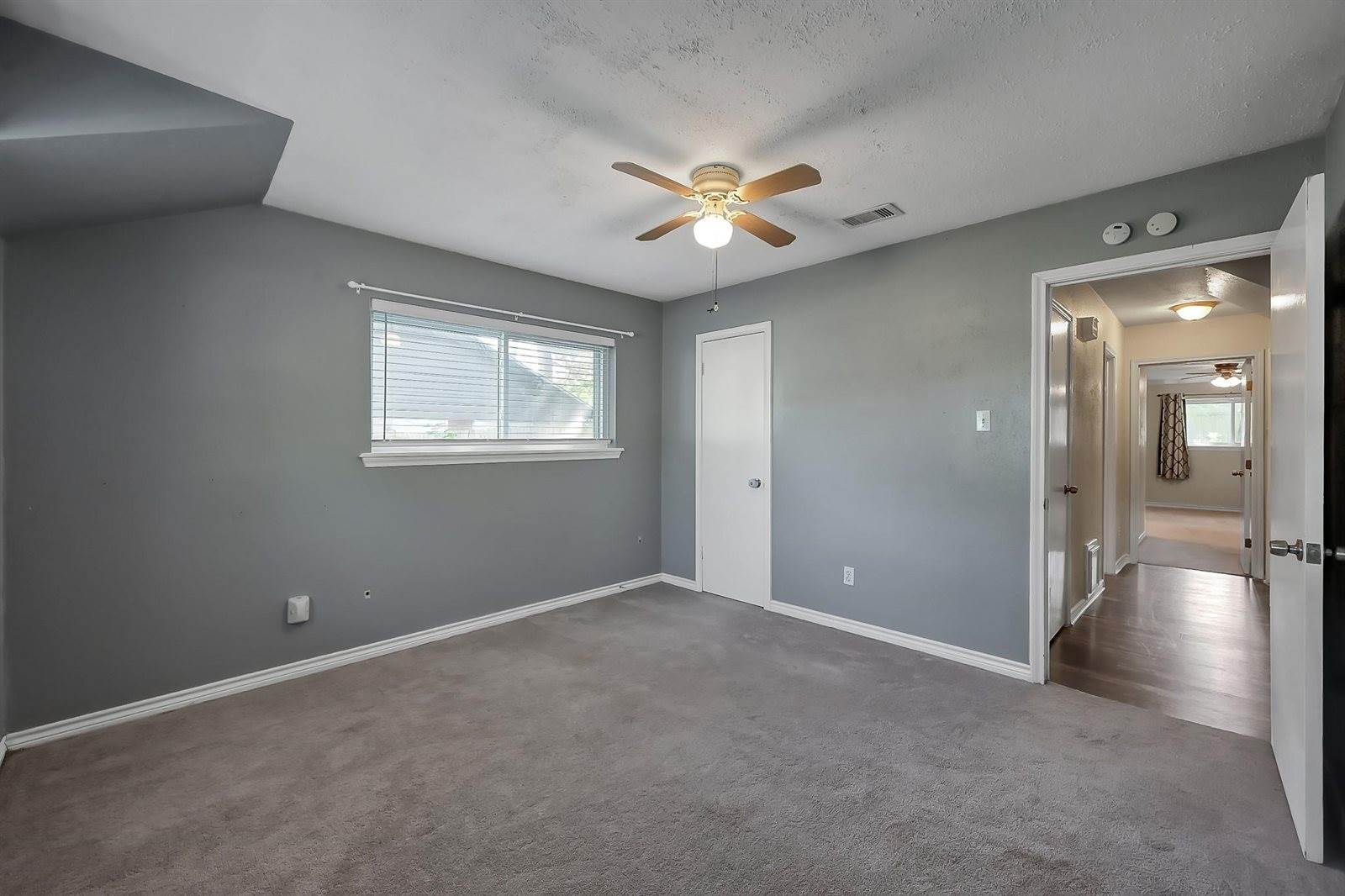 1218 Glouchester Lane, Houston, TX 77073