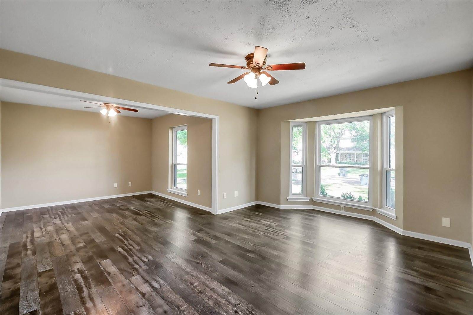 1218 Glouchester Lane, Houston, TX 77073