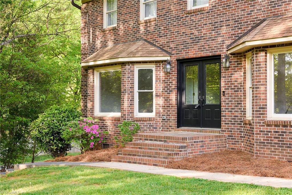 466 Windsor Park Road, Kernersville, NC 27284