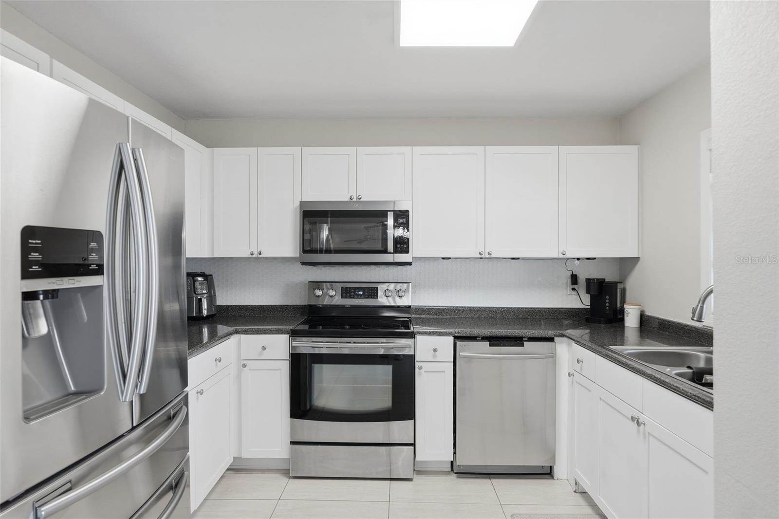 3783 Pompano, #B, Saint Petersburg, FL 33705