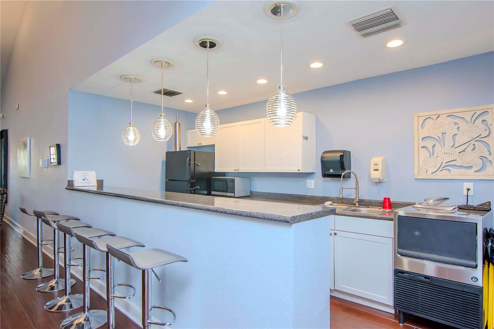 3783 Pompano, #D, Saint Petersburg, FL 33705