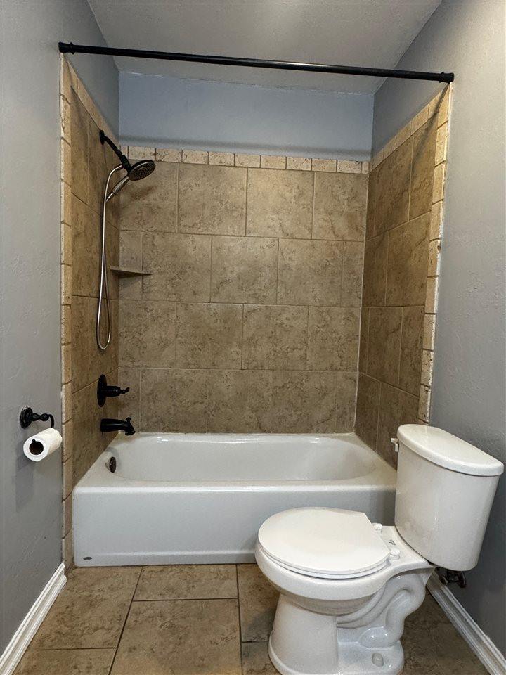 5708 NW Valor Ave, Lawton, OK 73505