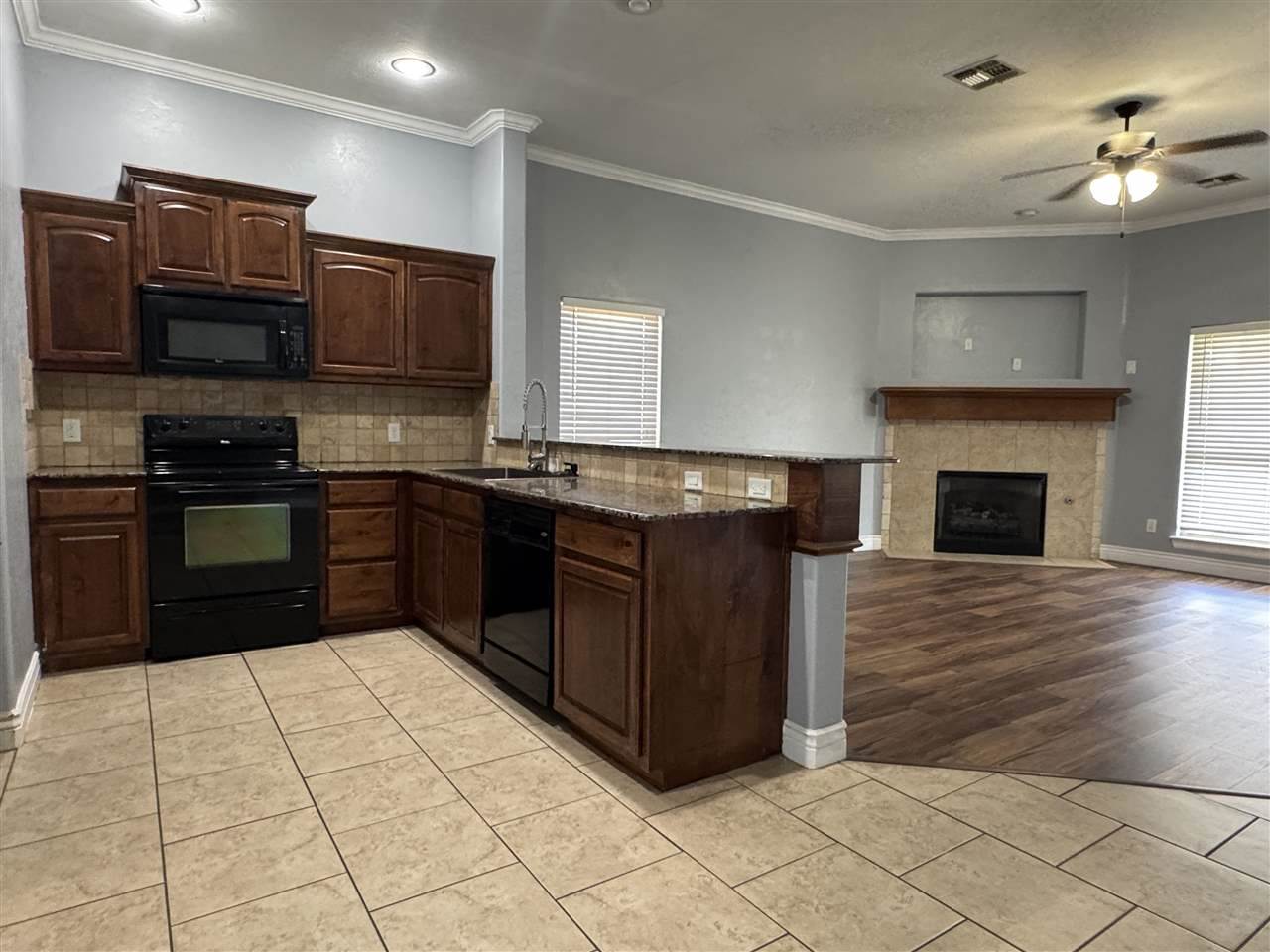 5708 NW Valor Ave, Lawton, OK 73505