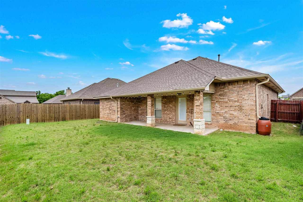 5708 NW Valor Ave, Lawton, OK 73505