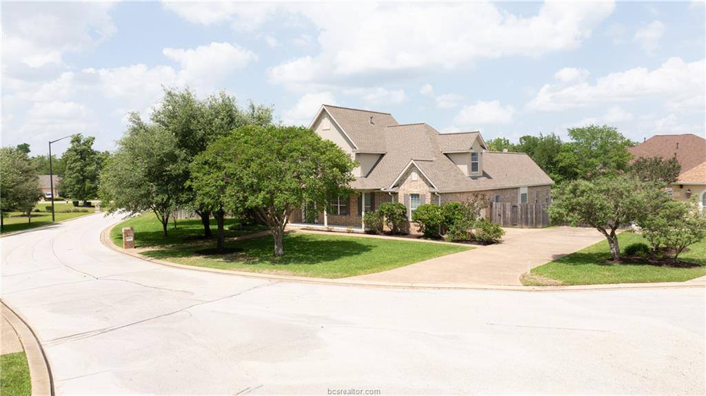 4303 Whitwick Place, College Station, TX 77845