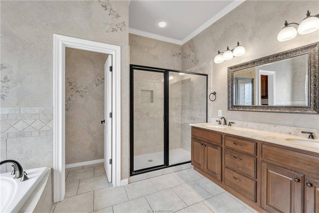 4303 Whitwick Place, College Station, TX 77845